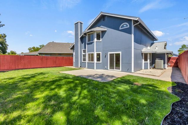 7033 Castle Creek Way, Rio Linda, CA 95673