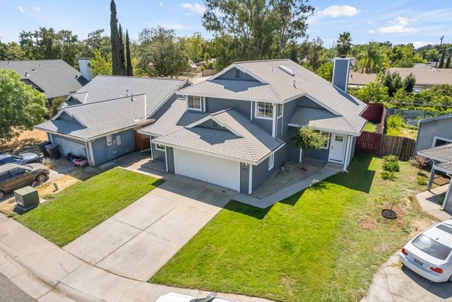 7033 Castle Creek Way, Rio Linda, CA 95673