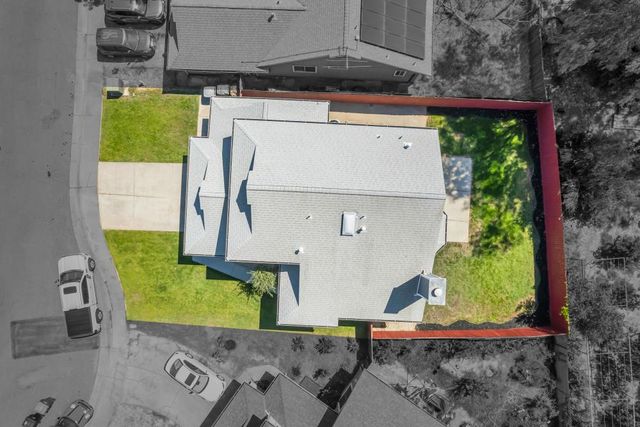 7033 Castle Creek Way, Rio Linda, CA 95673