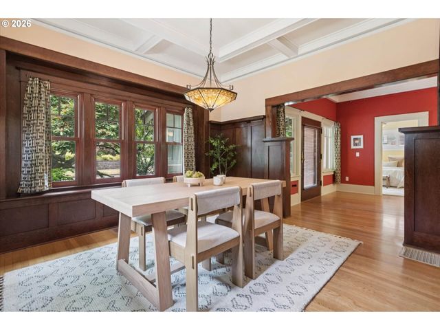2005 Ne 48TH Ave, Portland, OR 97213