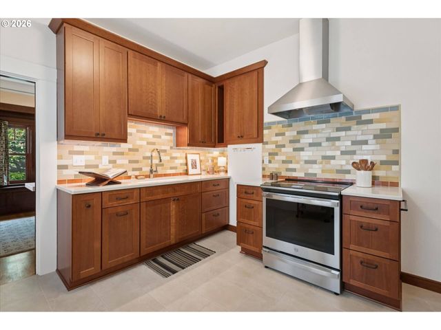 2005 Ne 48TH Ave, Portland, OR 97213