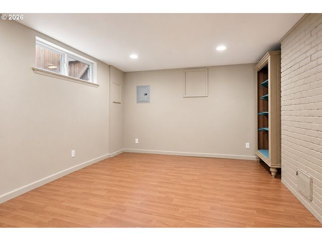 2005 Ne 48TH Ave, Portland, OR 97213