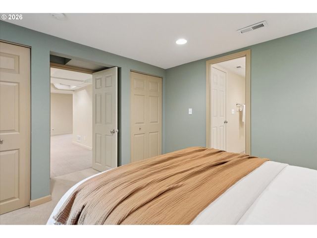 2005 Ne 48TH Ave, Portland, OR 97213
