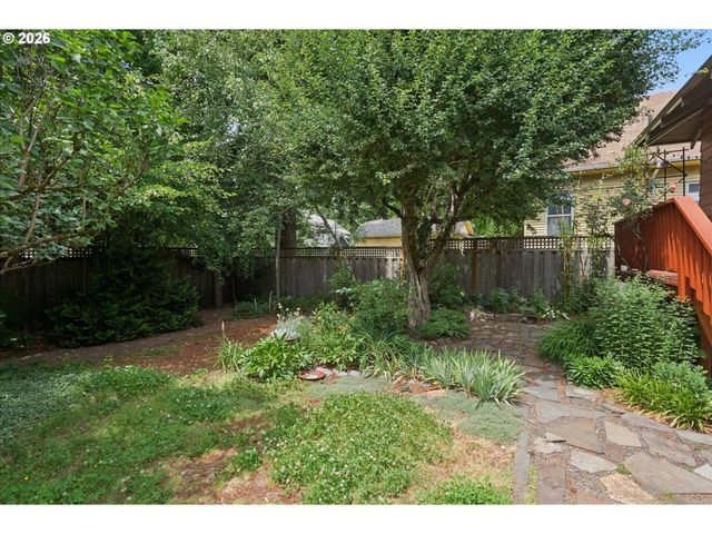2005 Ne 48TH Ave, Portland, OR 97213