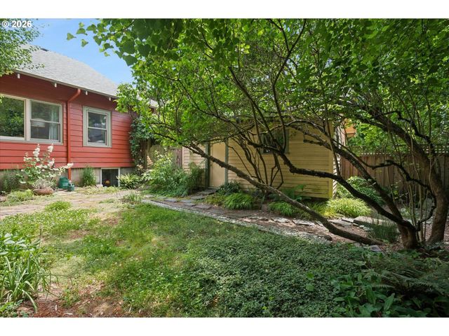 2005 Ne 48TH Ave, Portland, OR 97213