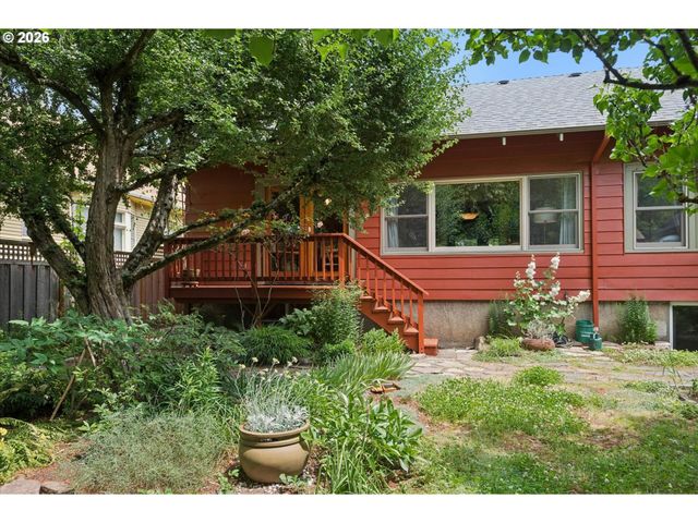 2005 Ne 48TH Ave, Portland, OR 97213