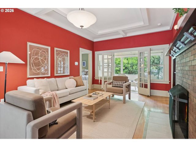 2005 Ne 48TH Ave, Portland, OR 97213
