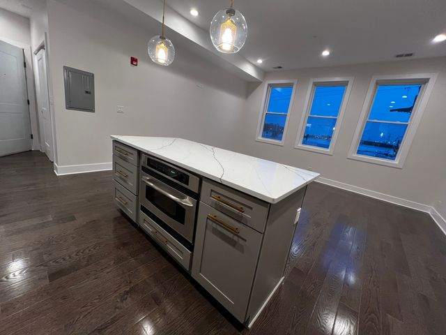 4819 Main Street 203, Skokie, IL 60077