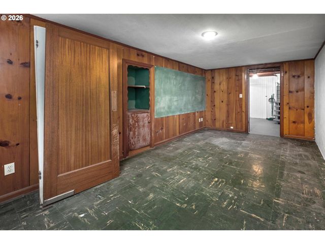 6041 Ne 26TH Ave, Portland, OR 97211