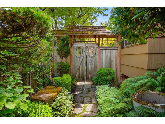 6041 Ne 26TH Ave, Portland, OR 97211