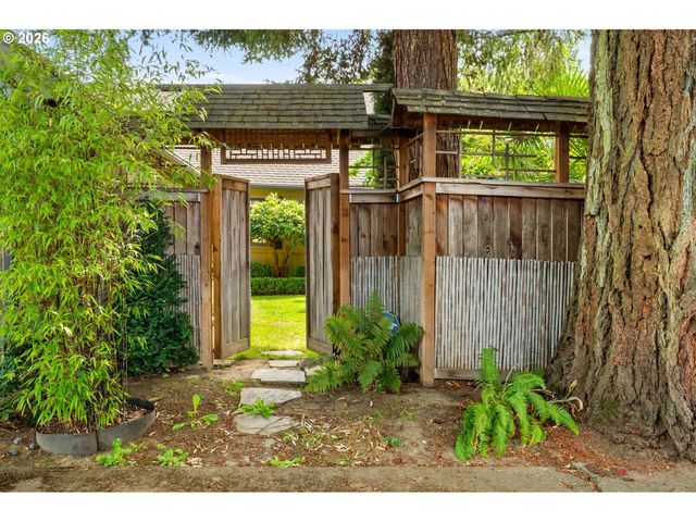 6041 Ne 26TH Ave, Portland, OR 97211