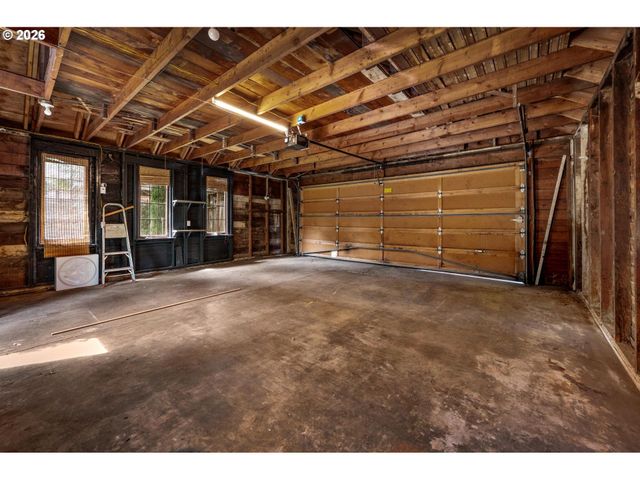 6041 Ne 26TH Ave, Portland, OR 97211