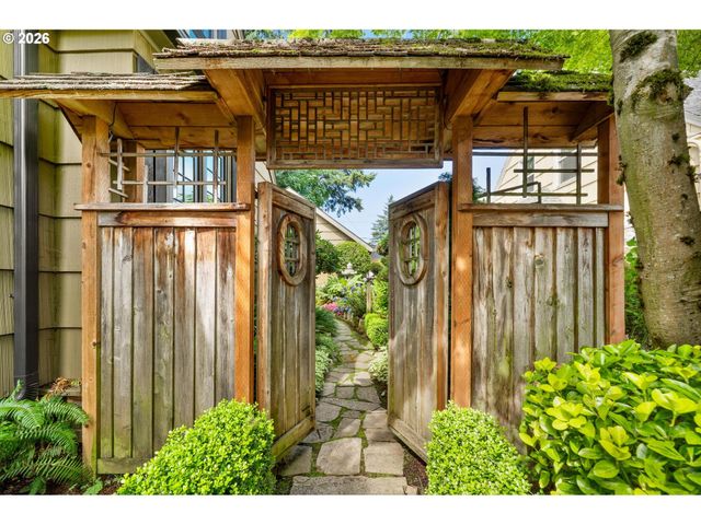 6041 Ne 26TH Ave, Portland, OR 97211