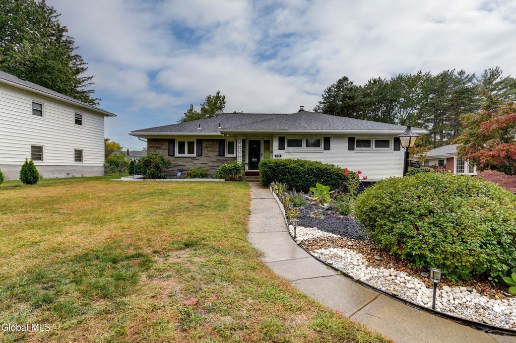 810 Cortland Street, Albany, NY 12203