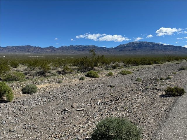 1370 Panorama Road, Pahrump, NV 89060