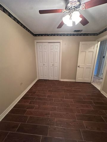 5 Texas Ave, Houma, LA 70360
