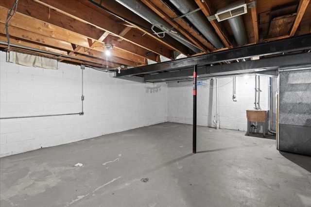 5925 -5929 W Inkster Road, Garden City, MI 48135