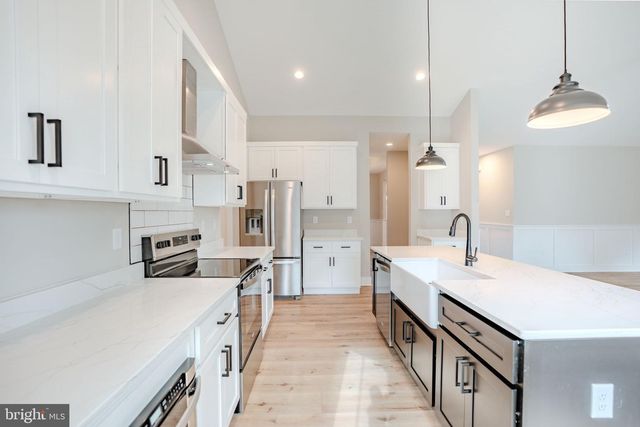 15N MISTLETOE LN, Shepherdstown, WV 25443