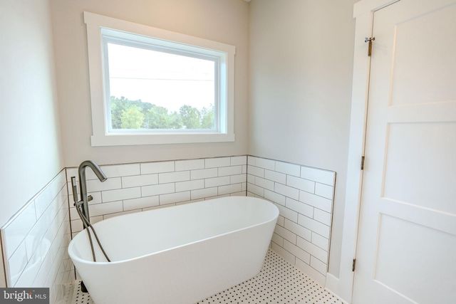 15N MISTLETOE LN, Shepherdstown, WV 25443