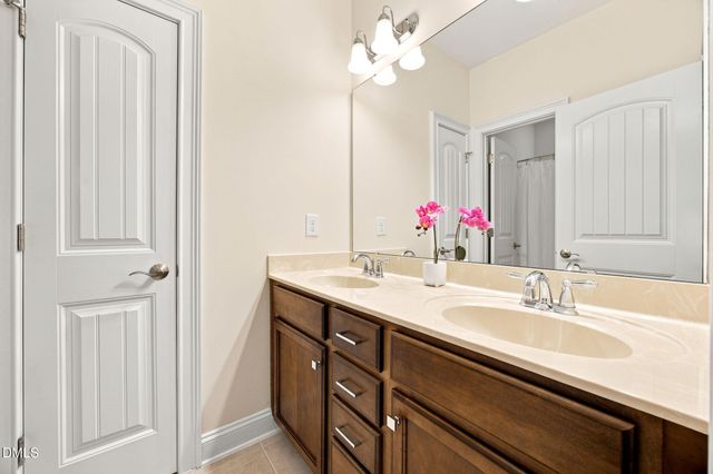 12913 Saxon Way, Raleigh, NC 27613