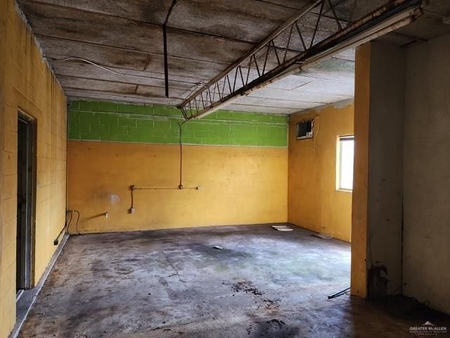 1101 S Willow Street, La Feria, TX 78559