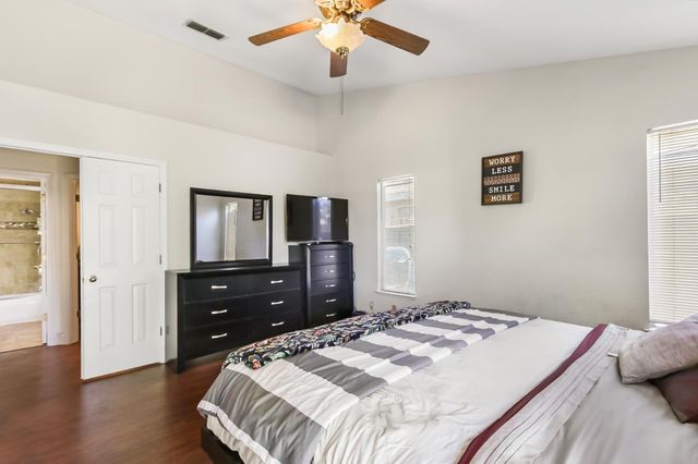 6109 Brockenhurst Dr, Elk Grove, CA 95758