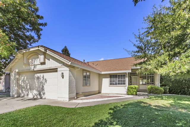 6109 Brockenhurst Dr, Elk Grove, CA 95758