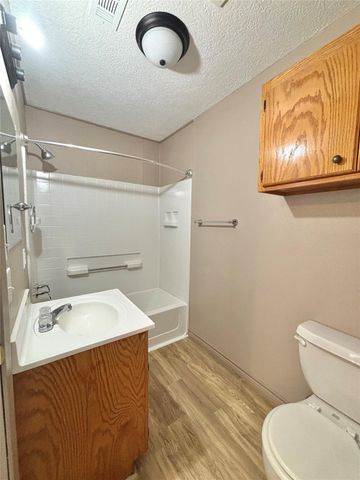 909 W Elder, Colmesneil, TX 75938