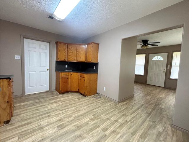 909 W Elder, Colmesneil, TX 75938