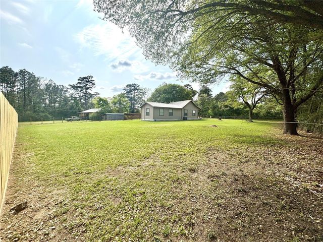909 W Elder, Colmesneil, TX 75938