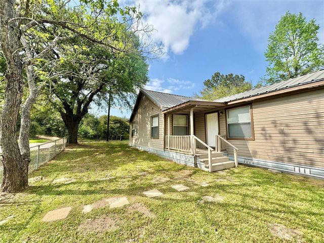 909 W Elder, Colmesneil, TX 75938