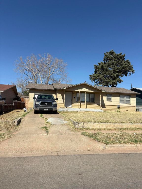2216 39th Street, Lubbock, TX 79412