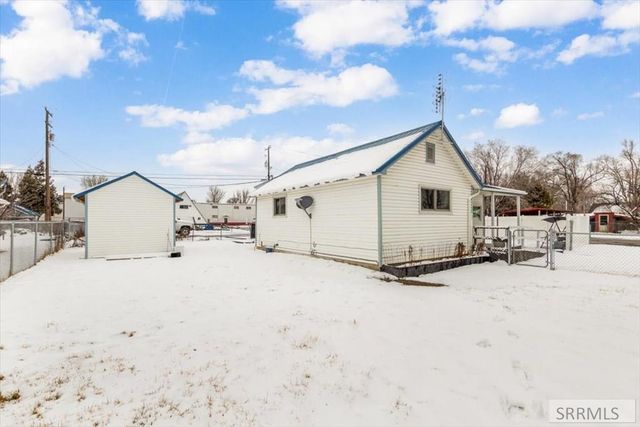 795 N Shilling Avenue, Blackfoot, ID 83221