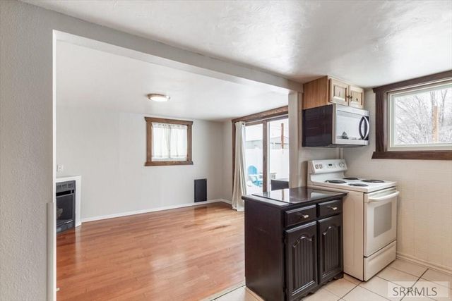 795 N Shilling Avenue, Blackfoot, ID 83221