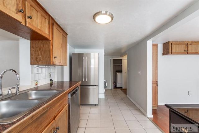 795 N Shilling Avenue, Blackfoot, ID 83221