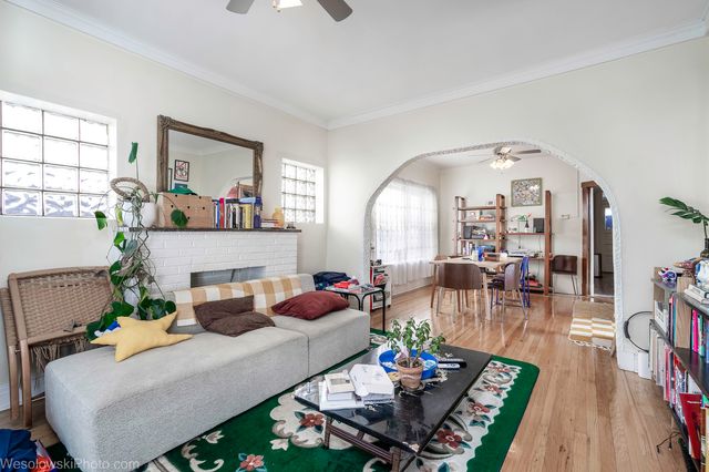 3039 N Haussen Court, Chicago, IL 60618