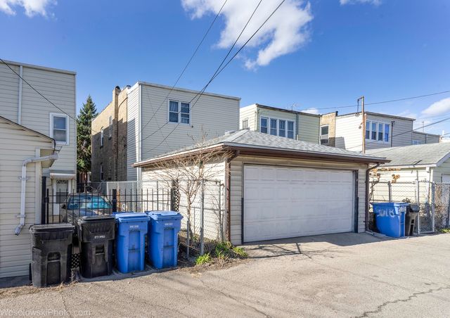 3039 N Haussen Court, Chicago, IL 60618