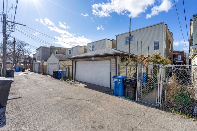 3039 N Haussen Court, Chicago, IL 60618