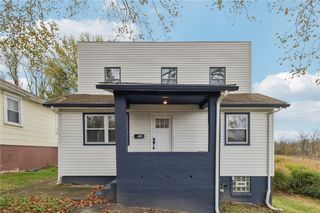 10 Poplar St, Penn Hills, PA 15235