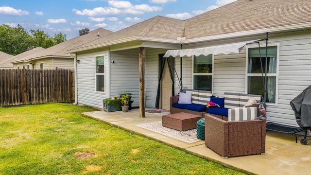 31 Summer Wind Road, Conway, AR 72032