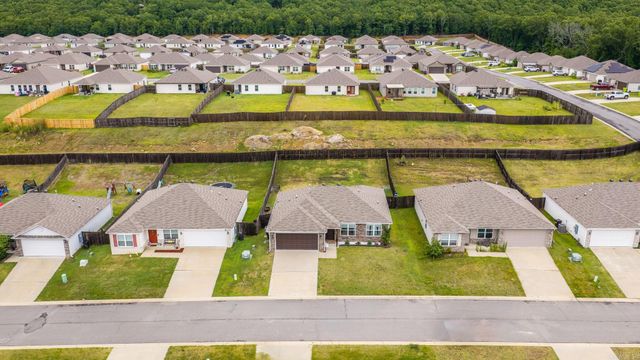 31 Summer Wind Road, Conway, AR 72032