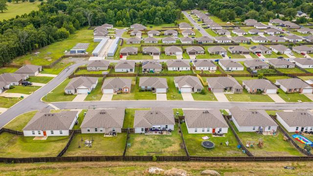 31 Summer Wind Road, Conway, AR 72032
