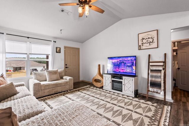 31 Summer Wind Road, Conway, AR 72032
