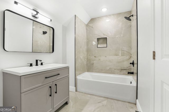 610 Herron Trace, Atlanta, GA 30349