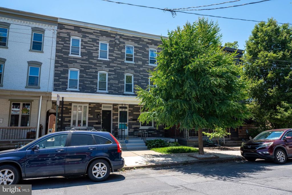 22 E ROSS ST, Lancaster, PA 17602