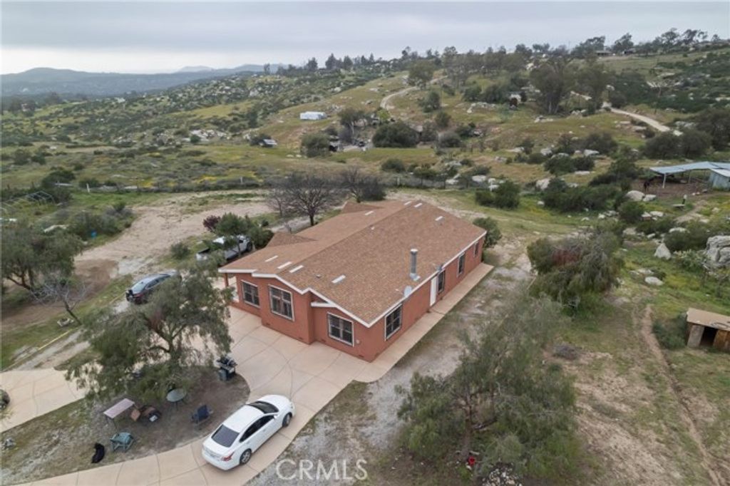 35125 Hobbiton, Hemet, CA 92544