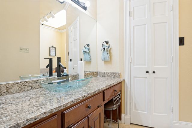 636 Bent Creek Drive, Desoto, TX 75115
