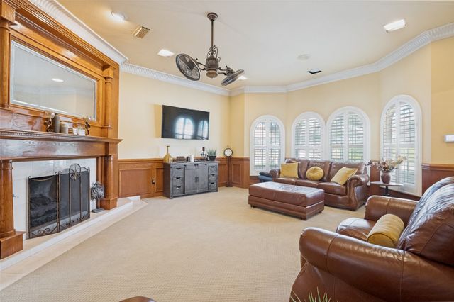 636 Bent Creek Drive, Desoto, TX 75115