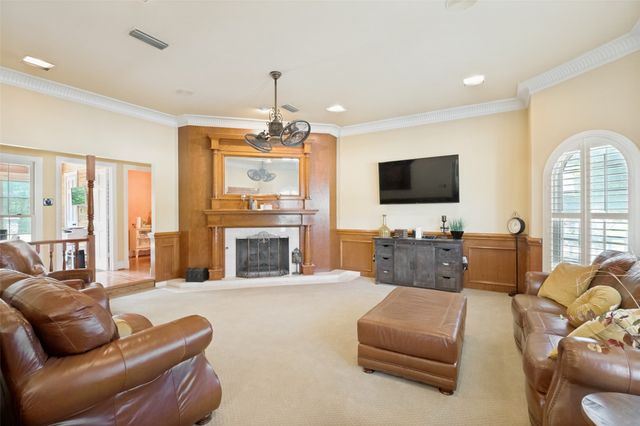 636 Bent Creek Drive, Desoto, TX 75115