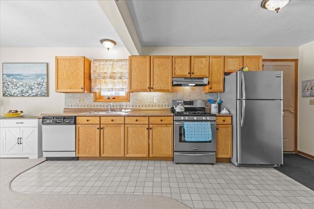 50 Matthew Avenue, Burlington, VT 05408